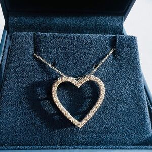 14K White Gold Diamond Heart Pendant on 18" Chain